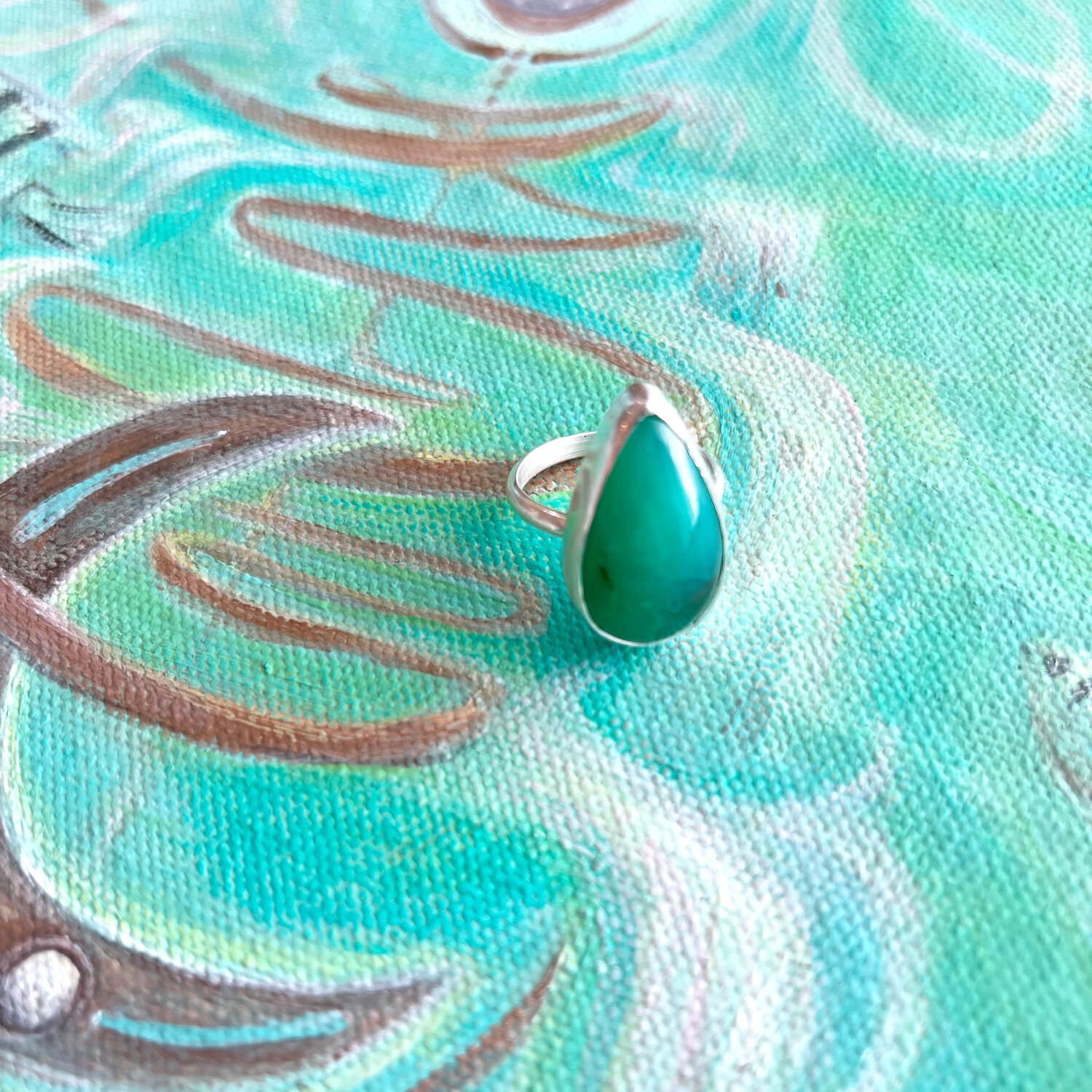 Large Green Droplet Ring